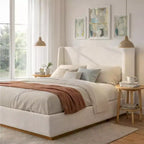Letto a piattaforma imbottito Wingback di lusso, struttura letto Queen/King Size con gambe in legno massello di gomma, bianco